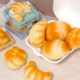 [クレヨンしんちゃん]もちもちベーカリースクイーズ（ランダム） 1
