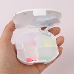 [サンリオ]ハローキティ 4ポケット ピルケース 2