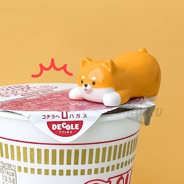 ふたを押す柴犬ホルダー