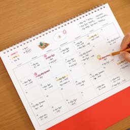 【インディゴ】2027 赤毛のアン A4 卓上カレンダー（イラストデスクカレンダー） 4
